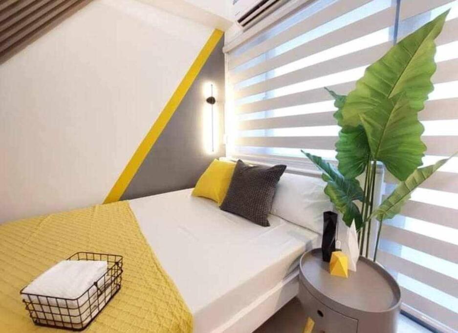 Edsa Fame Residences T11014 - 1 Bedroom 24Sqm Pop Of Yellow Unit Walking Distance To Shaw Mrt Megamall & Shangri-La Mall Greenfield District Mandaluyong - Staycations By Sms Manila Exterior photo